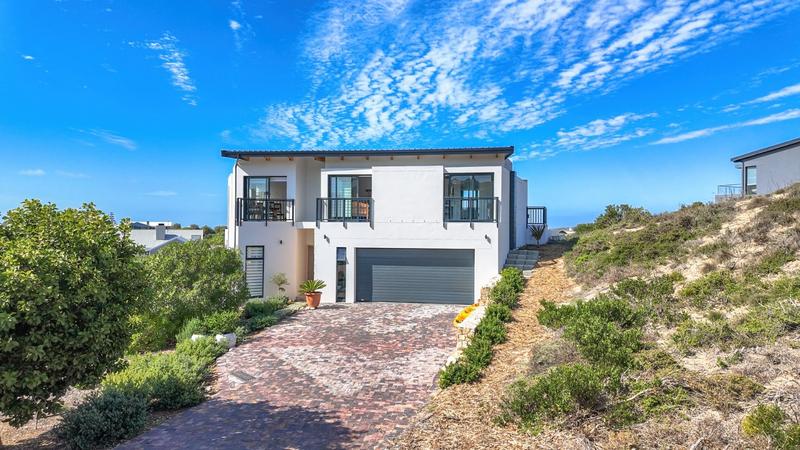 3 Bedroom Property for Sale in Stilbaai East Western Cape